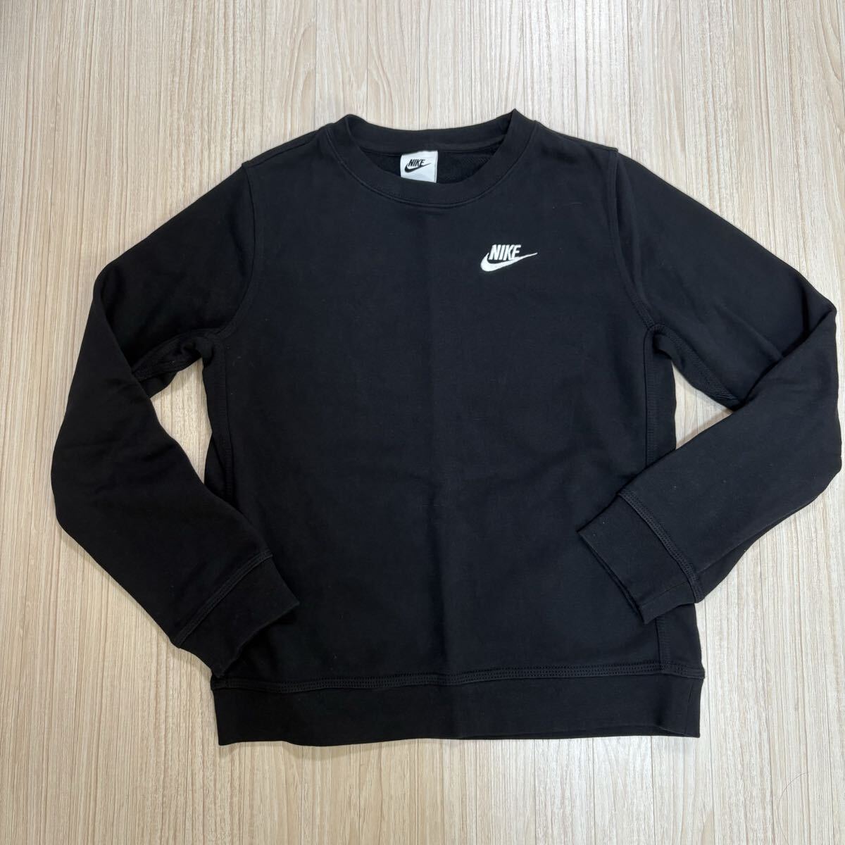 送料無料★NIKE ナイキ トレーナー スウェット キッズ L 150相当拍卖