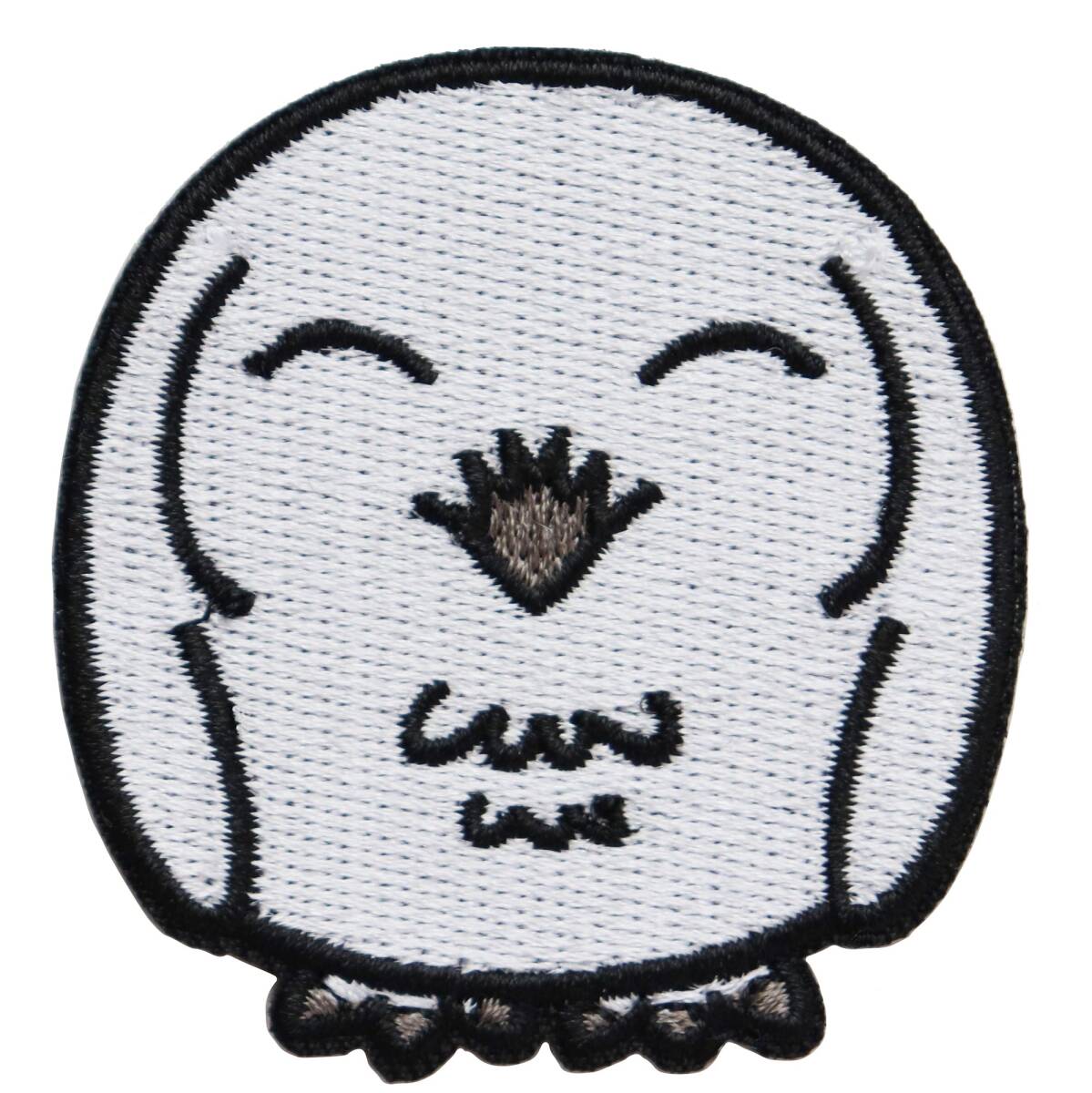 ワッペン シロフクロウ 幸運・幸せの鳥 白ふくろう かわいい動物 刺繍パッチ アイロン接着 説明書付き 横4.8cm×縦5cm拍卖