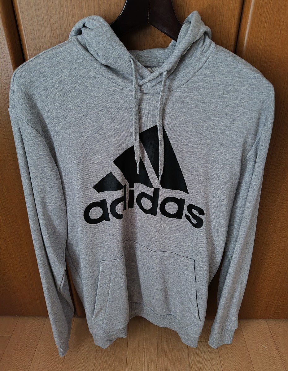 【美品】アディダス adidas ライフスタイル エッセンシャルズ ビッグロゴ パーカー GK9541 O (XL) メンズ フーディー グレー トレーナー拍卖