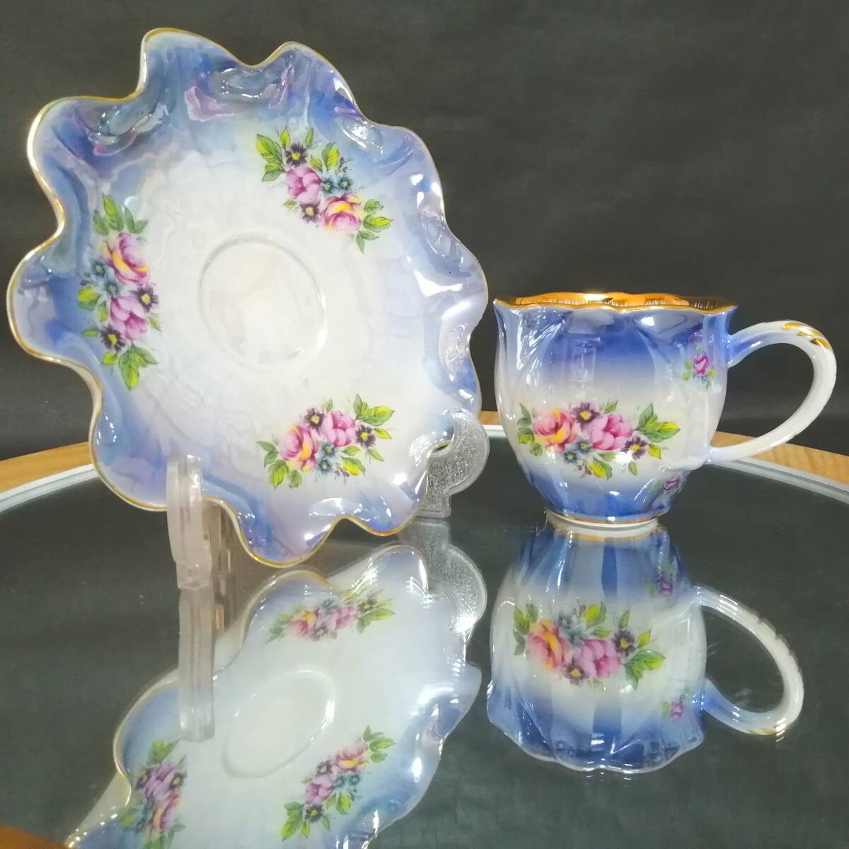 未使用◇自宅保管 watatou 青 薔薇柄紋 カップ&ソーサー 和多陶拍卖