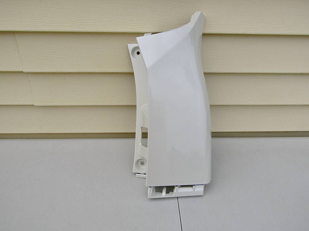 90 ヴォクシー 純正 リアバンパー 右 コーナー パールホワイト 52165-V1010 ■■ 13083102拍卖