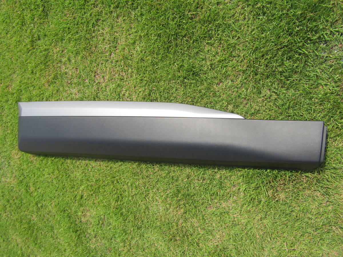 プジョー 2008 純正 右 フロントドア プロテクターモール ドアモール モール 9837637080 ■■ 13092301拍卖