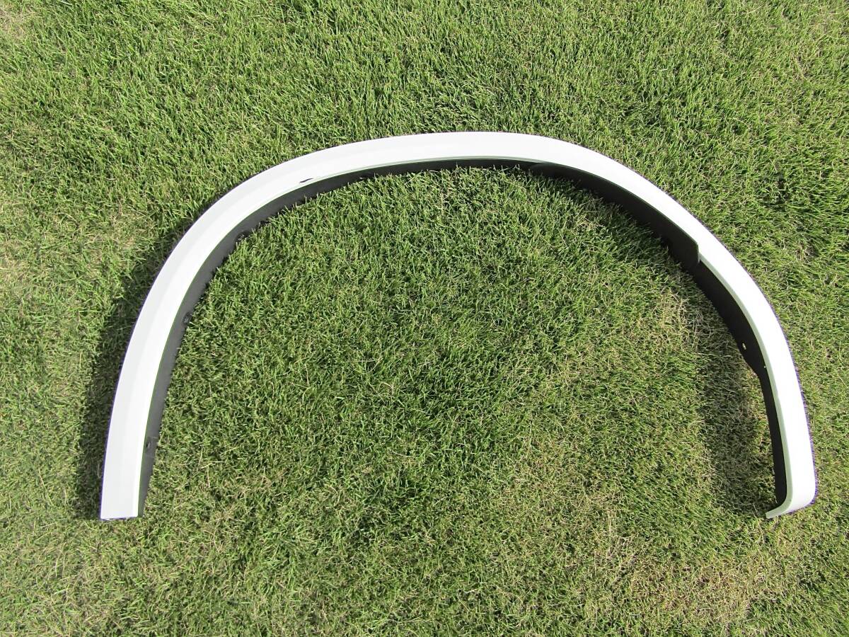 BMW G01 X3 純正 左 リアフェンダー アーチモール モール 白 ホワイト 5177 8064823 ■■ 13092402拍卖