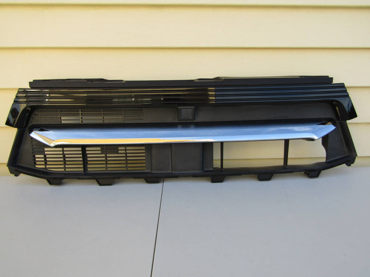 タント LA650S フロントグリル ロアグリル グリル 53111-B2C90 タントカスタム ■■ 13092905拍卖