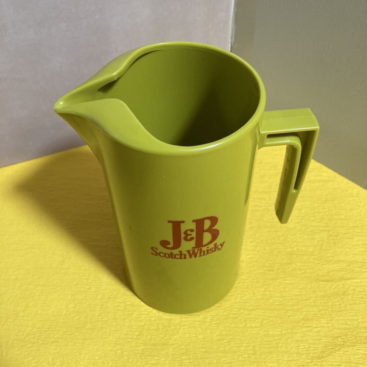 n6262 『 J&B 』ジャスティアリーニ&ブルックス スコッチウイスキー 水差し プラスチック製 高さ約17㎝×直径約9㎝ 当時物拍卖