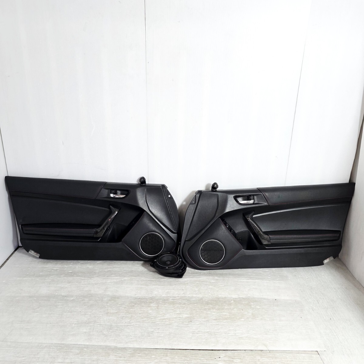 トヨタ 86 ZN6 ZC6 内張り カーボン調 ドアトリム カロツェリア TS-C1620A スピーカー セット拍卖