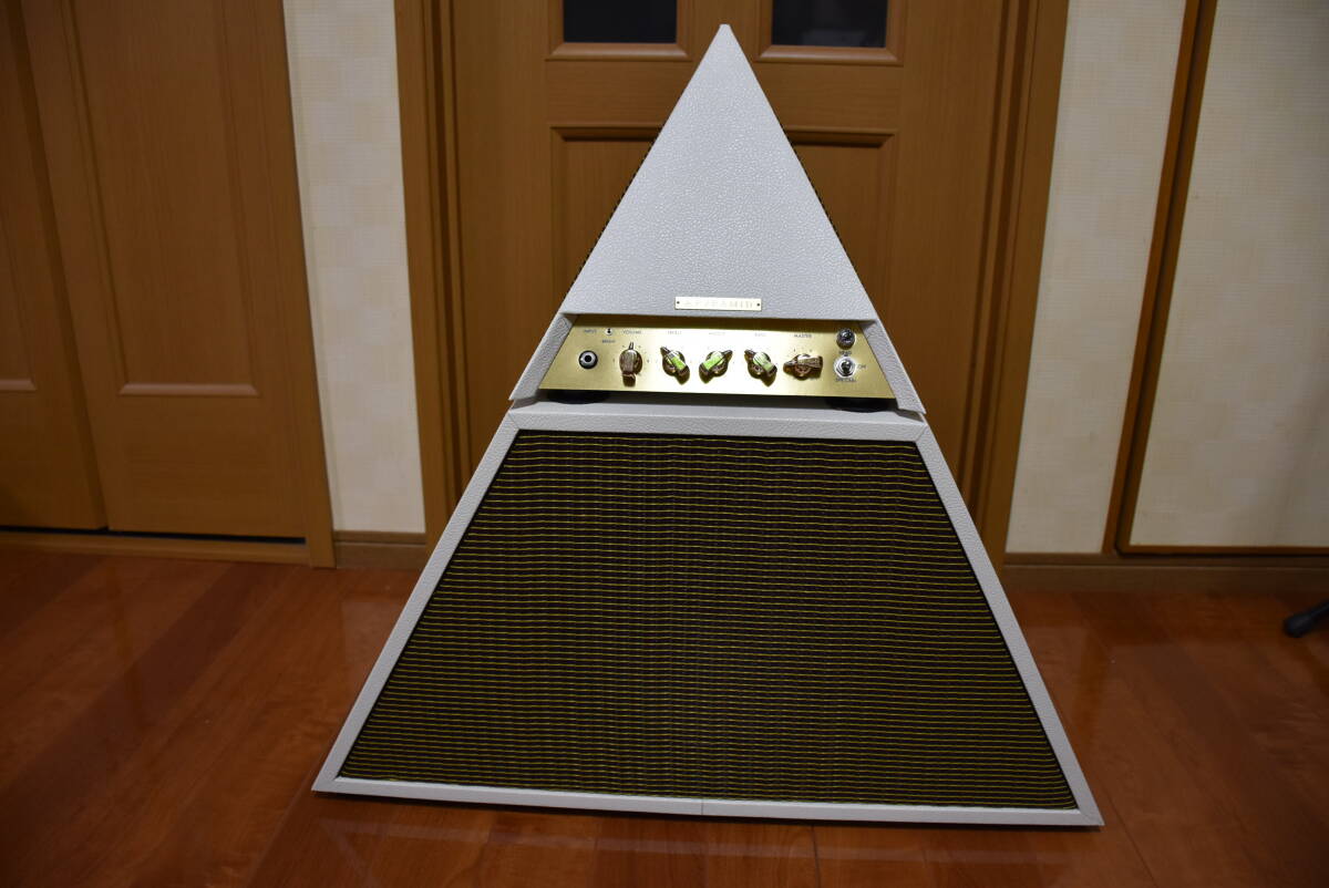 CHAR ZICCA AX / PYRAMID AMP / PYRAMID 112 CABINET拍卖