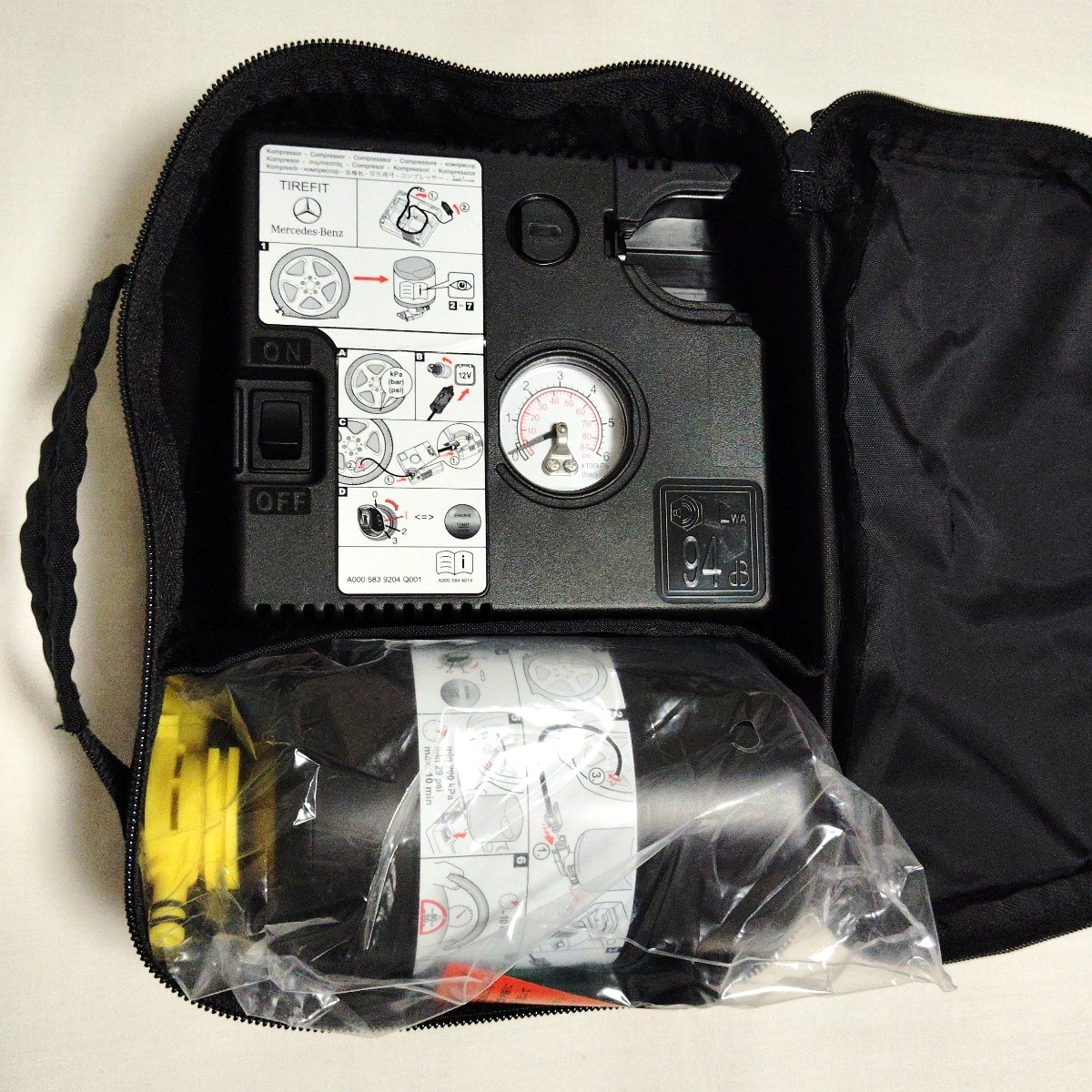 メルセデスベンツ 純正 Gクラス付属■ タイヤパンク応急修理キット タイヤパンク修理キット 車載工具 エアコンプレッサー 修理剤 11/2026拍卖