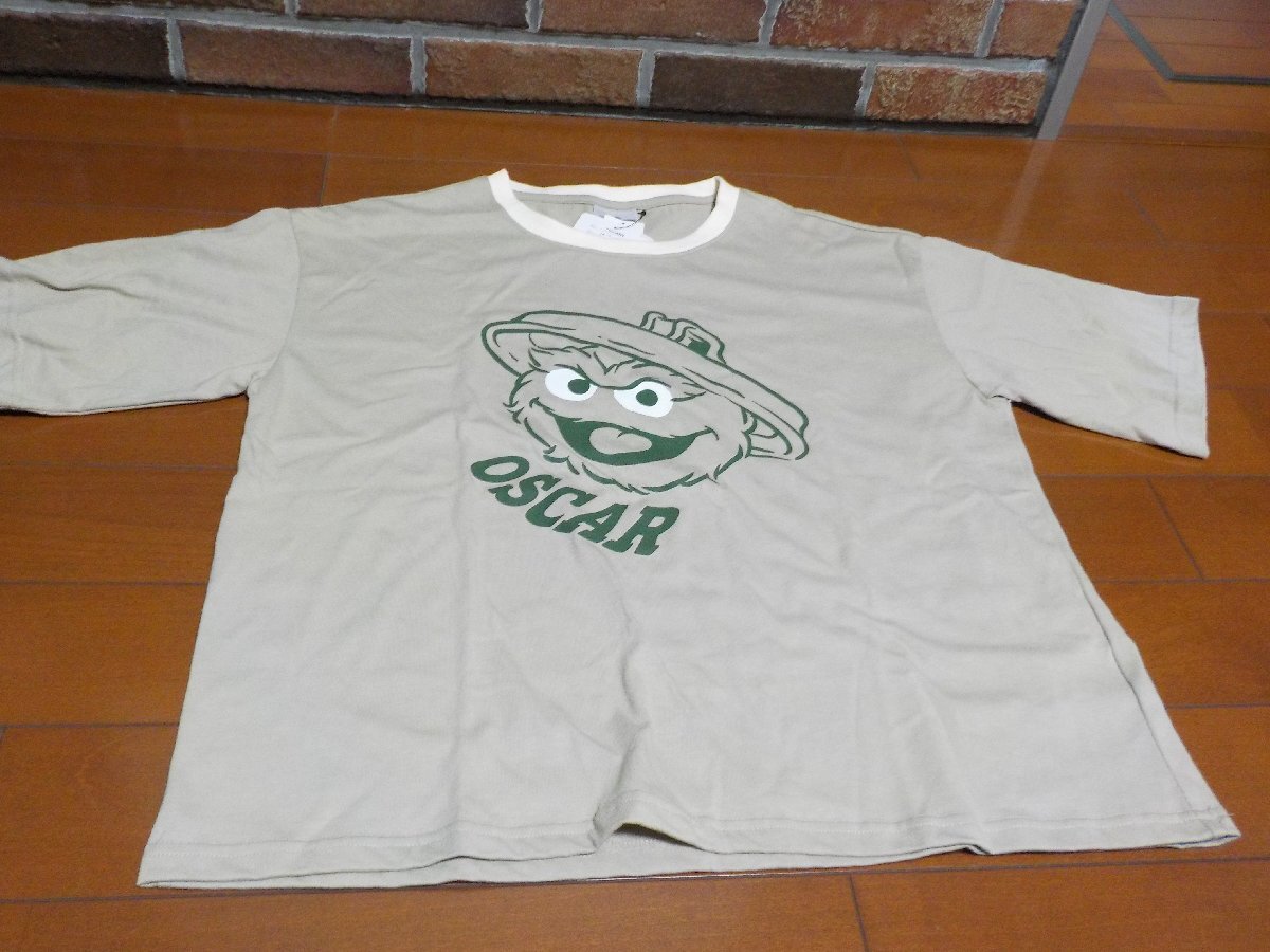 新品 セサミストリート レディース トップス 半袖Tシャツ サイズ4L クリックポスト発送可 切手可拍卖