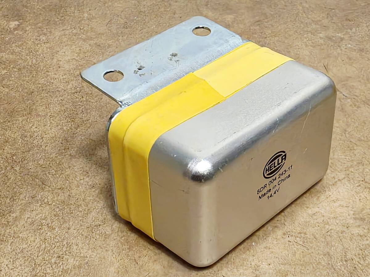 シトロエン・2CV/ディアーヌ/AX/CX/GS/LNA/VISA 電圧レギュレーター拍卖