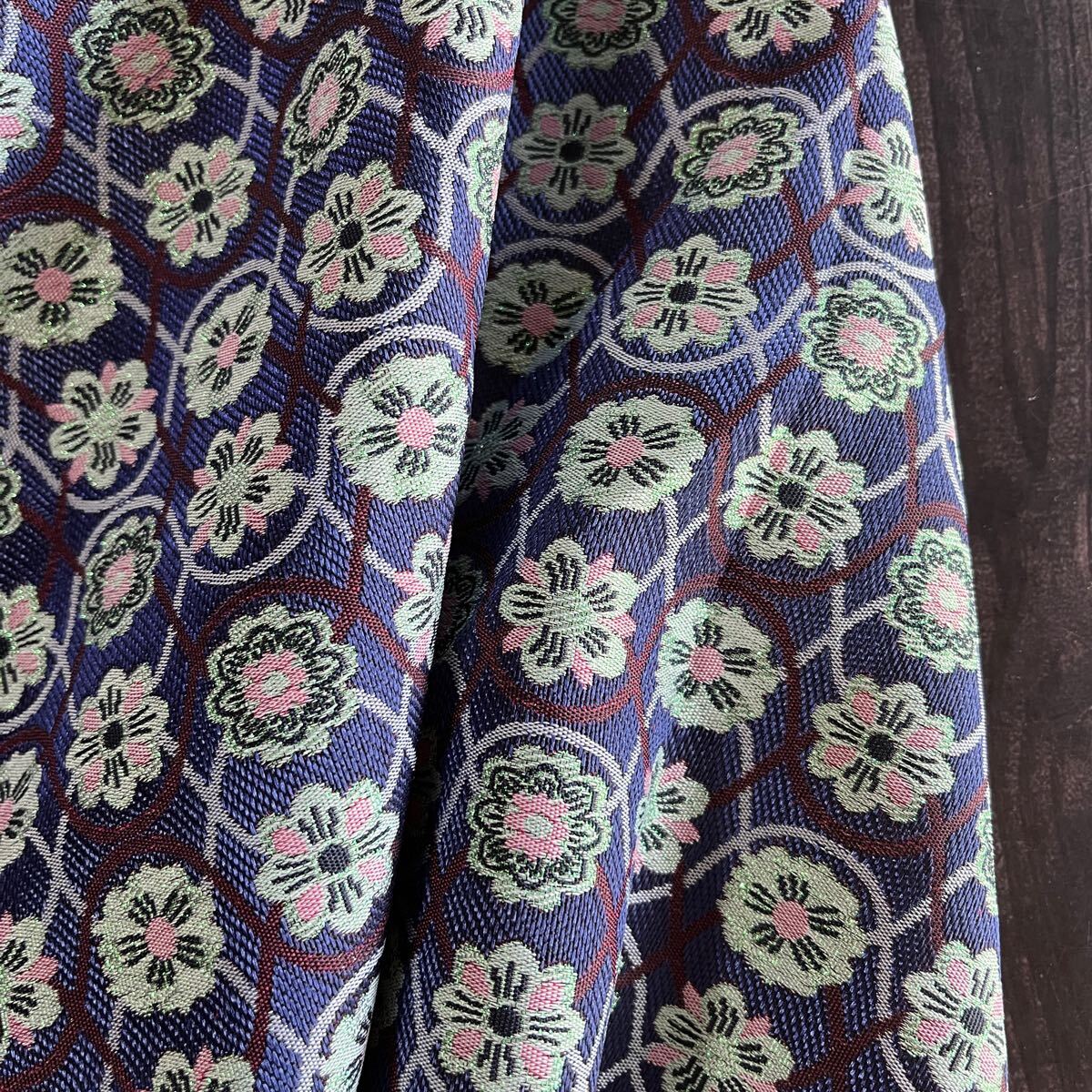 SALE ジャガード織生地 緑金糸入り 幅150×170cm拍卖