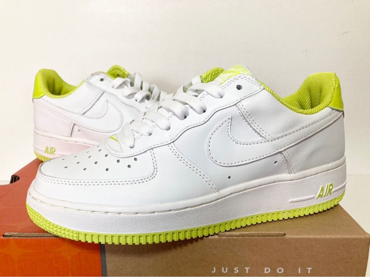 2005 新品箱付 NIKE WMNS AIR FORCE 1 LOW WHITE CYBER YELLOW ナイキ エア フォース ホワイト サイバー イエロー 25cm US8 310179-111 拍卖