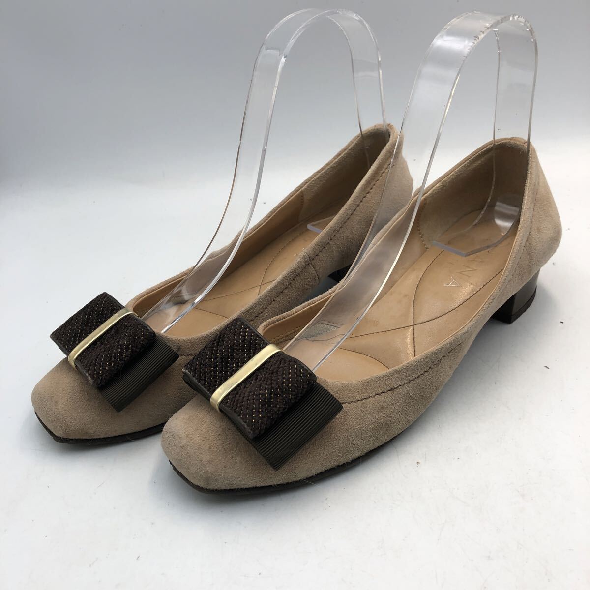 V027 DIANA ダイアナ レディース ローヒール パンプス 22.5cm EE ベージュ ブラウン スエード 日本製拍卖
