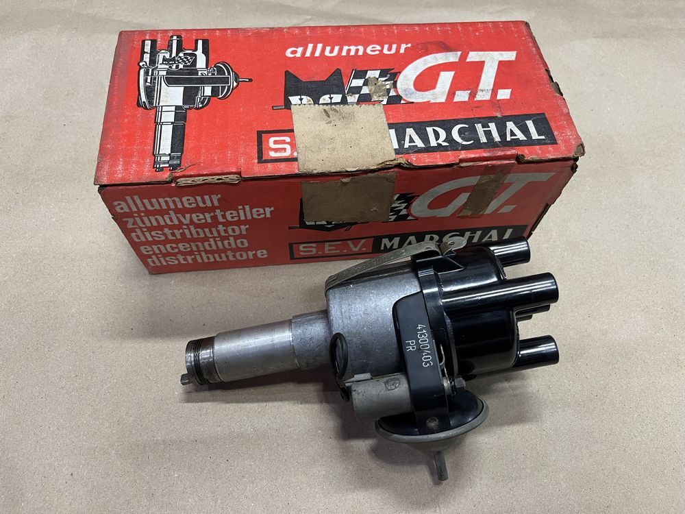 N 旧P デスビ/ディストリビューター Marchal Allumeur G.T.Peugeot 403拍卖