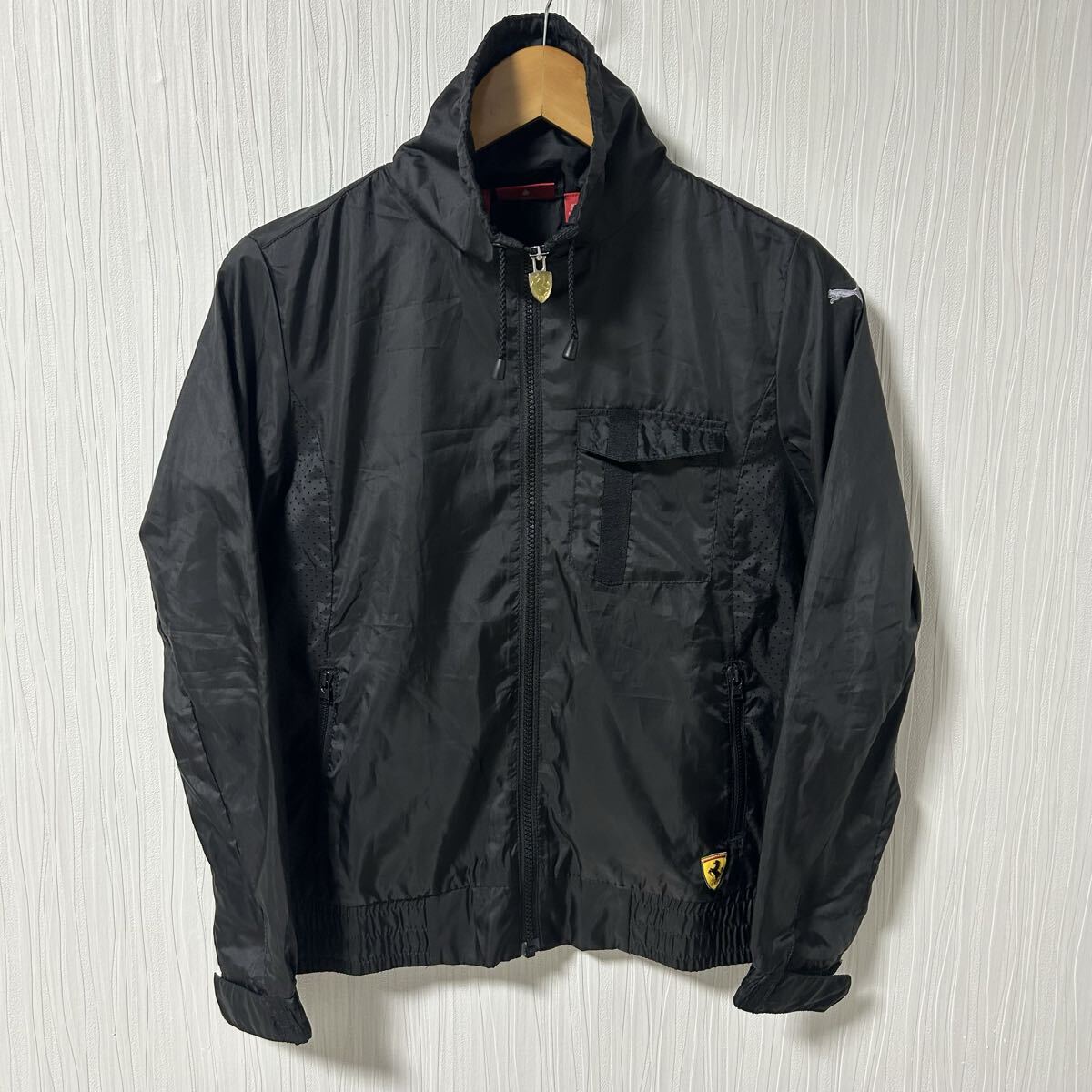 PUMA × Ferrari プーマ フェラーリ フルジップ ジャケット ブラック レディース サイズM アウター a1193拍卖