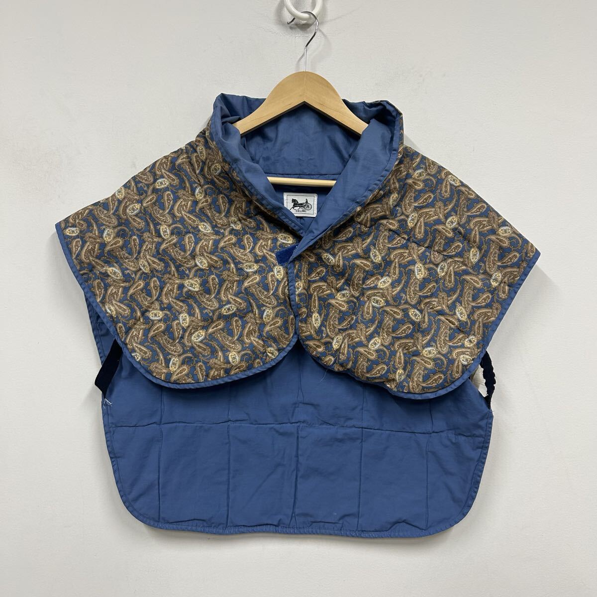 CELINE セリーヌ ペイズリー柄 ダウンポンチョ 肩掛け ベスト 部屋着 a1198拍卖