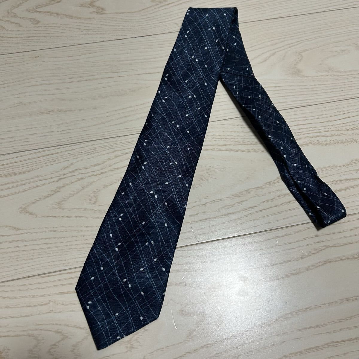 Courreges クレージュ ネクタイ シルク イタリア製 ネイビー系 a1221拍卖