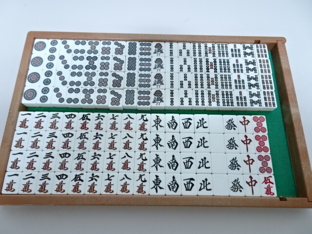 e 中古 全自動麻雀卓用 麻雀牌 オレンジ色 橙色 サイズ 約 H26mm×W19mm×D16mmサイズ拍卖