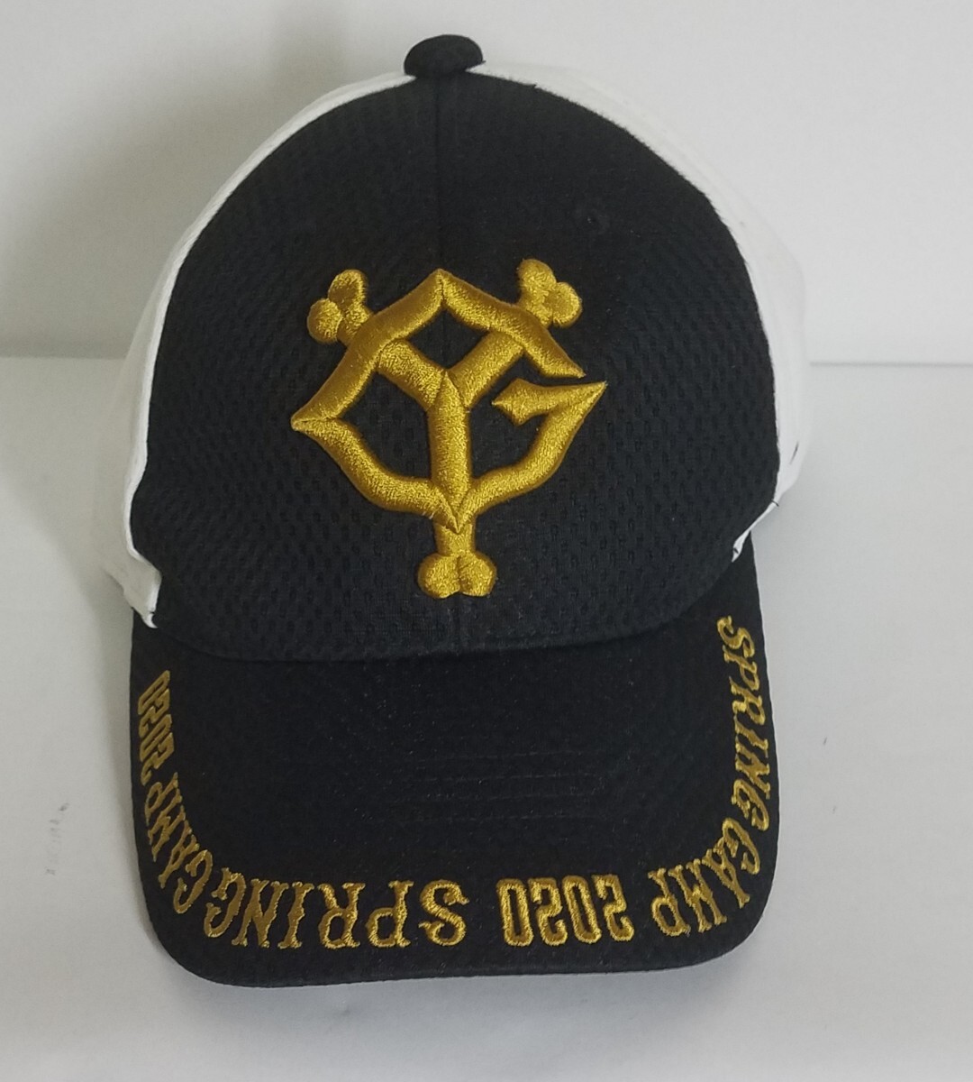 読売ジャイアンツ UNDERARMOUR アンダーアーマー キャップ 帽子 金刺繍ロゴ デカロゴ インパクト 野球帽 ファッションキャップ 拍卖