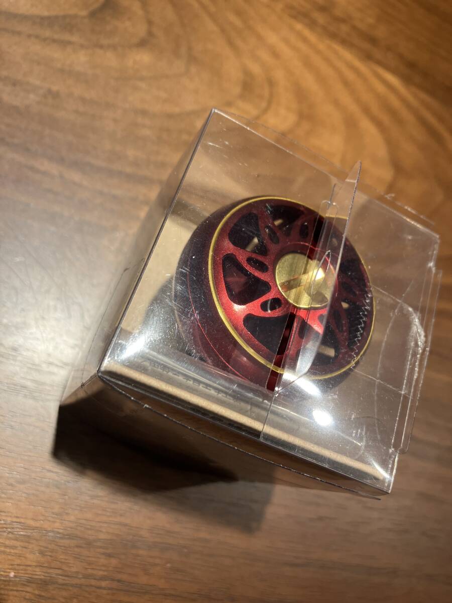 未使用品に近い中古 ダイワ SLPワークス カラーアルミラウンドノブ Lサイズ レッド拍卖