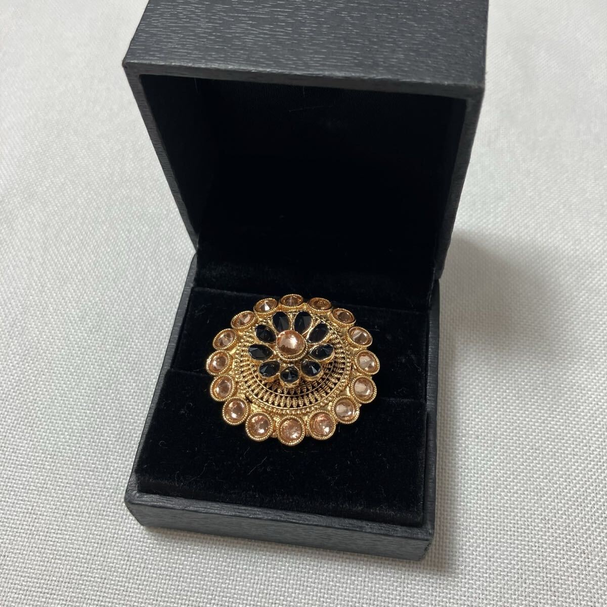 フラワーモチーフ リング ゴールドラー拍卖