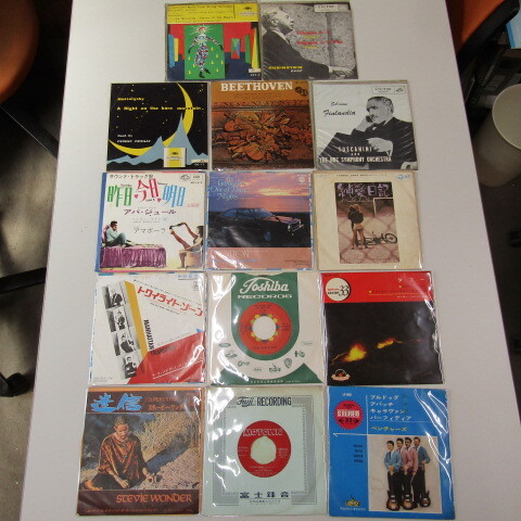 【埼玉発】【まとめ売り】洋楽 スティービーワンダー マイケルジャクソン ベンチャーズ クラシック サントラ 他 レコード 中古★7-0901-2拍卖