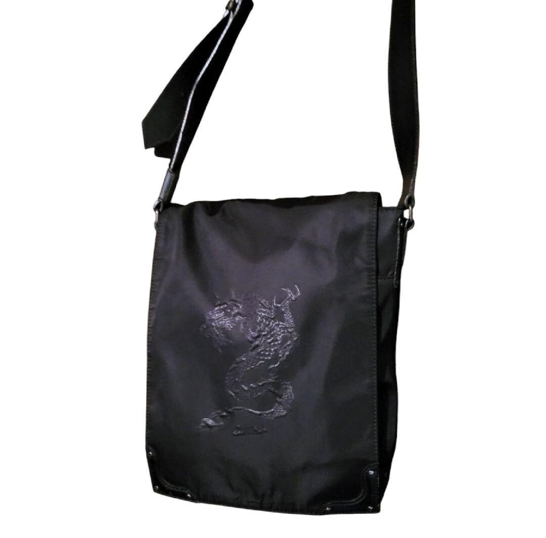JPG Dragon Embossed Nylon Sling Bag ジャンポールゴルチエ jean paul gaultier 斜め掛け ナイロン レザー ショルダーバッグ ブラック 黒拍卖