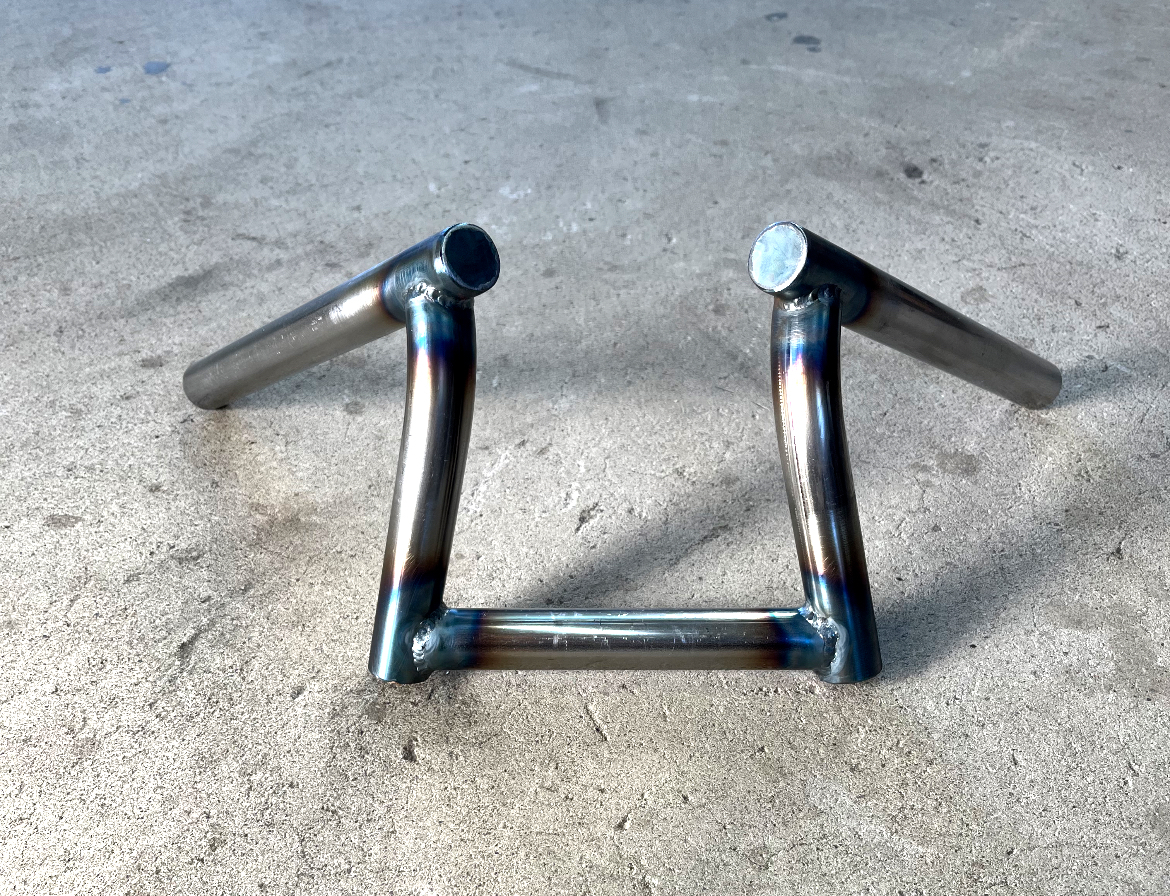 22、2 異形ロボ 11 未塗装拍卖