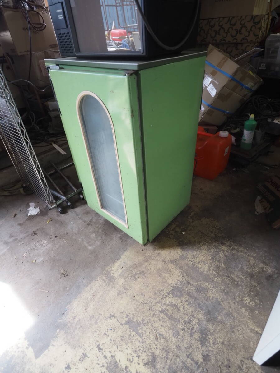 レトロな自動販売機、アンテイーク、珍品、57x49x86、棚拍卖