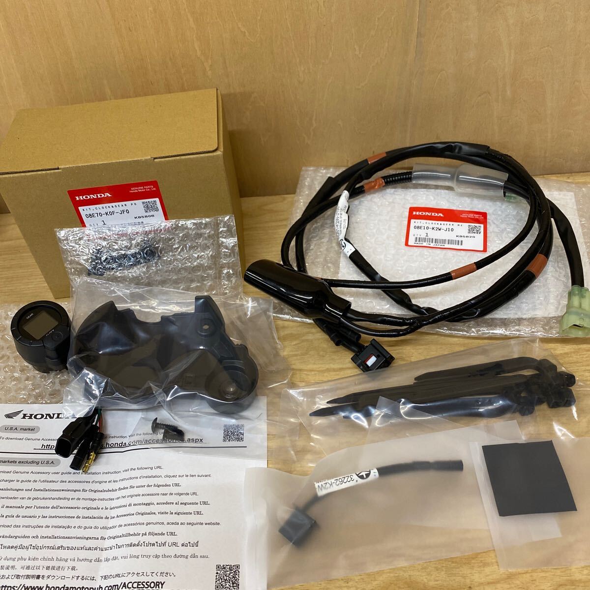 ホンダ 純正(60)クロック&ギアポジションメーター&取付キット DAX125 ダックス (JB04)【水曜・日曜・祝日休み 臨時休業有】拍卖