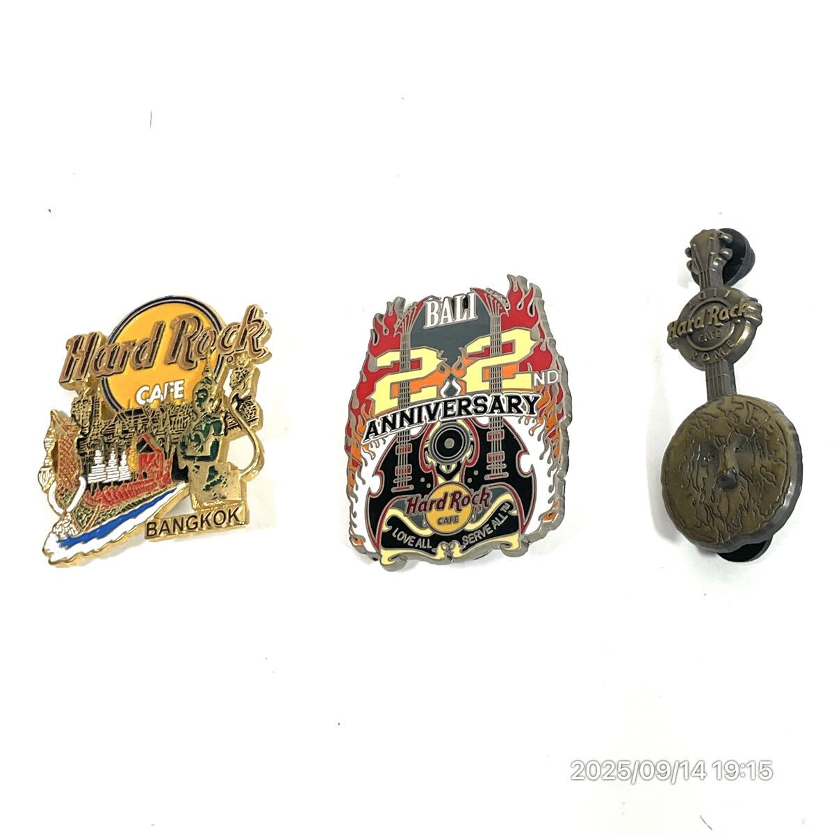 Hard Rock Cafe ハードロックカフェ ローマ バリ バンコク 真実の口 船 ギター ピンバッジ ブローチ アクセサリー まとめ 3点セット拍卖
