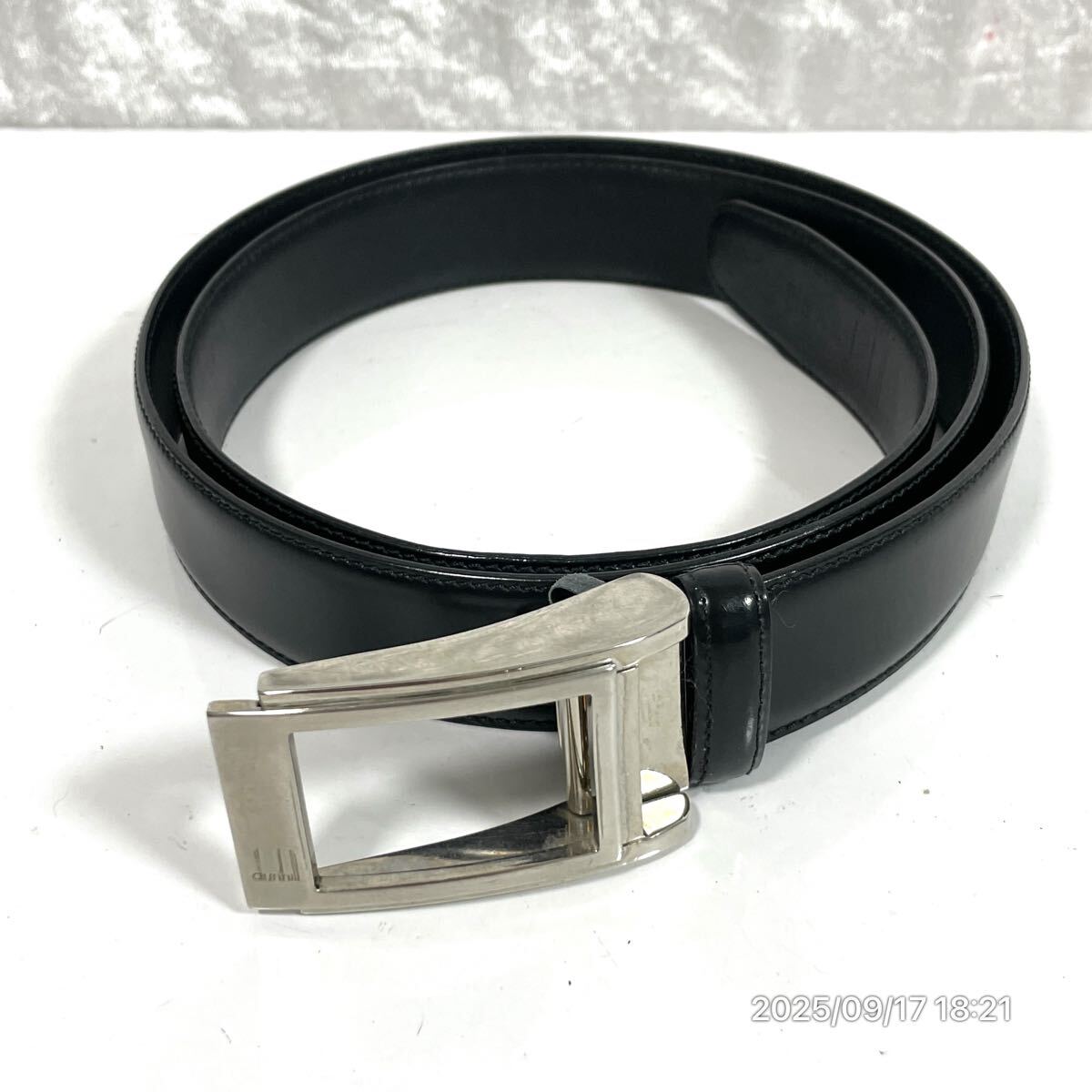dunhill ダンヒル ブランドロゴマーク スクエア系バックル シルバー×ブラックカラー レザー 革 ファッション アイテム 装飾品拍卖