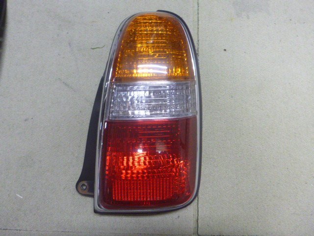 ダイハツ ミラジーノ L700S 右テールランプ @14710拍卖