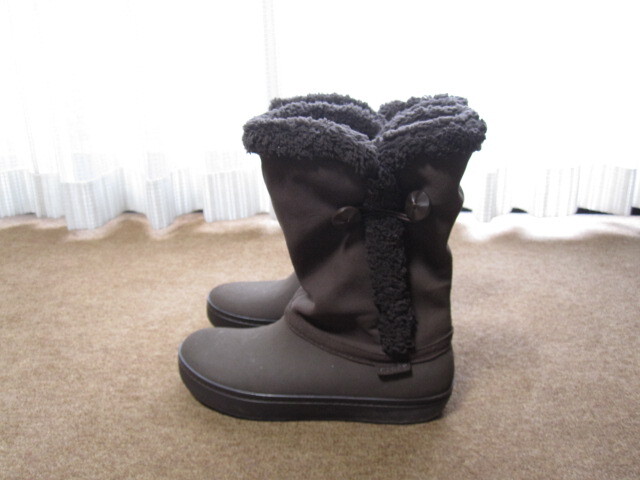 使用数回キレイ crocs クロックス ブーツ 14777 茶色 W9/25cm 拍卖