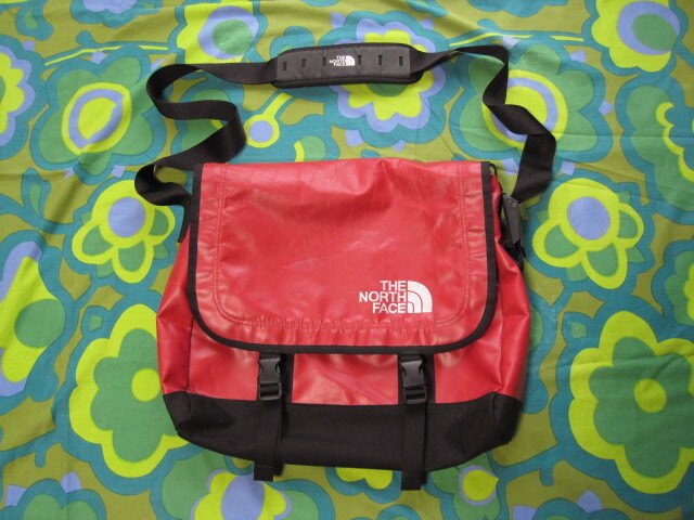 THE NORTH FACE ノースフェイス ショルダーバッグ レッド/ブラック USED キャンプ アウトドア拍卖