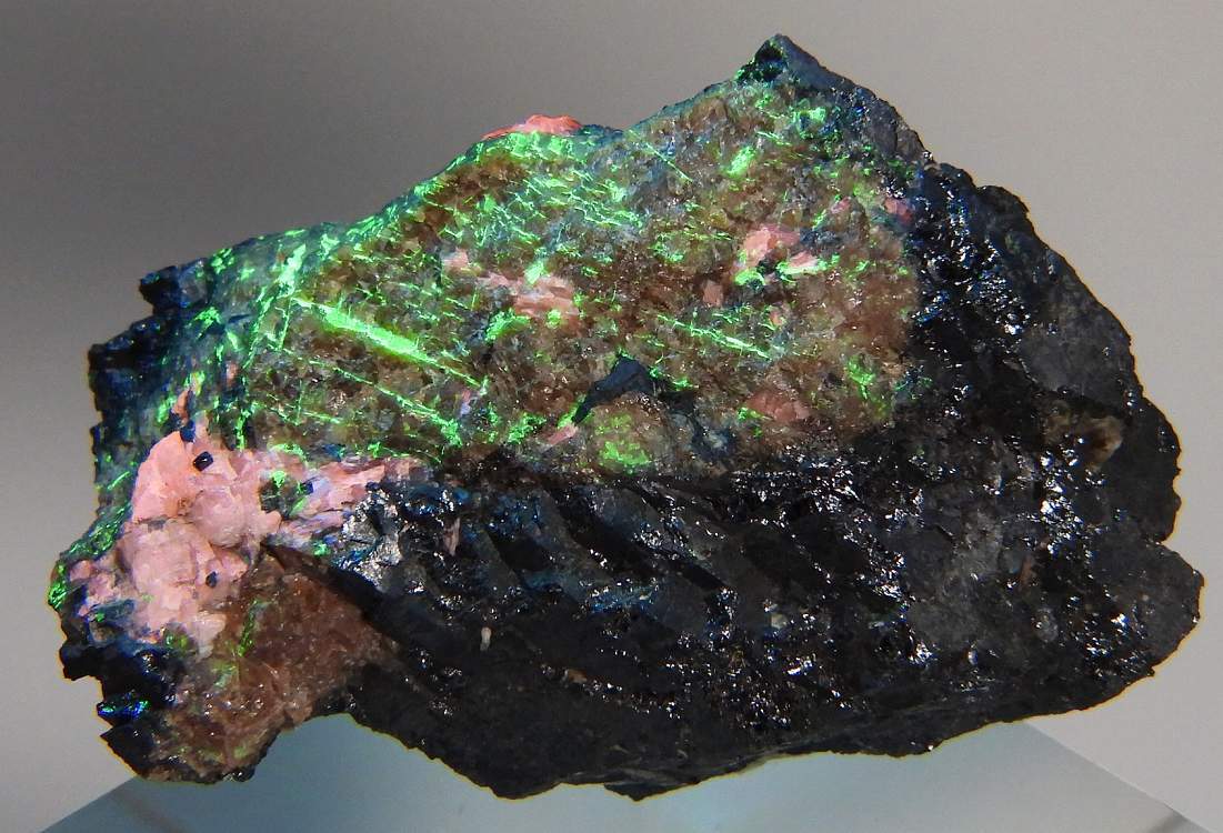 ☆☆ テフロ石 / 珪亜鉛鉱 (蛍光) <ニュージャージー州> 21 ☆☆拍卖