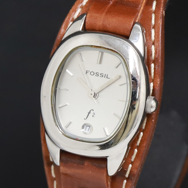 QZ フォッシル F2 シルバ―文字盤 デイト レディース腕時計 2000000 NSK KRK拍卖
