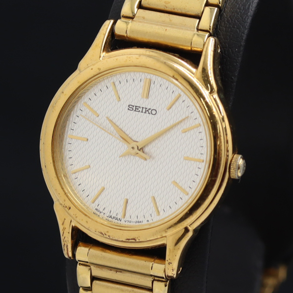 稼働 セイコー QZ V701-1930 シルバー文字盤 レディース腕時計 YUM 2000000 NSK拍卖
