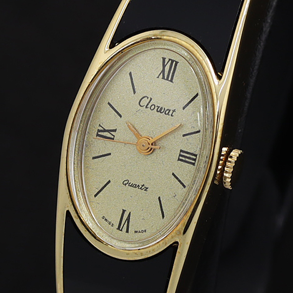 ケース付き Clowat QZ ゴールド文字盤 オーバル バングルウォッチ レディース腕時計 2000000 NSK OMI拍卖