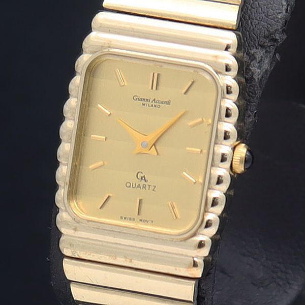 稼働 良品 ジャンニアッカル QZ スクエア ゴールド文字盤 レディース腕時計 2000000 NSK MTM拍卖