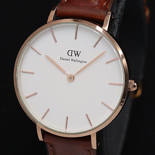 ダニエルウェリントン QZ ホワイト文字盤 シリンダー レザーベルト レディース腕時計 DOI 2000000 NSK拍卖