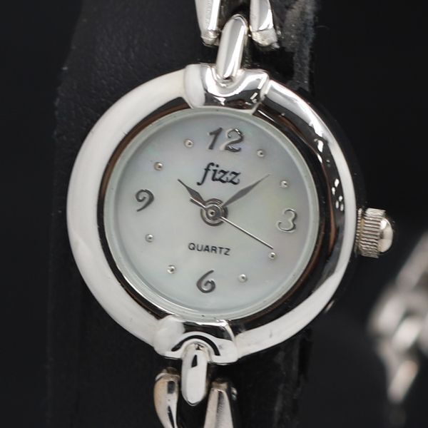 QZ 良品 フィズ JAXIS スタイリッシュウォッチ シェル文字盤 レディース腕時計 KRK 2000000拍卖