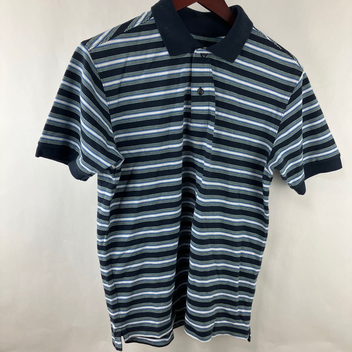 UNIQLO ユニクロ 半袖 Mサイズ 半袖シャツ ポロシャツ 縞模様 紺色 白 メンズ 男性用 薄い生地 半袖ポロシャツ トップス拍卖