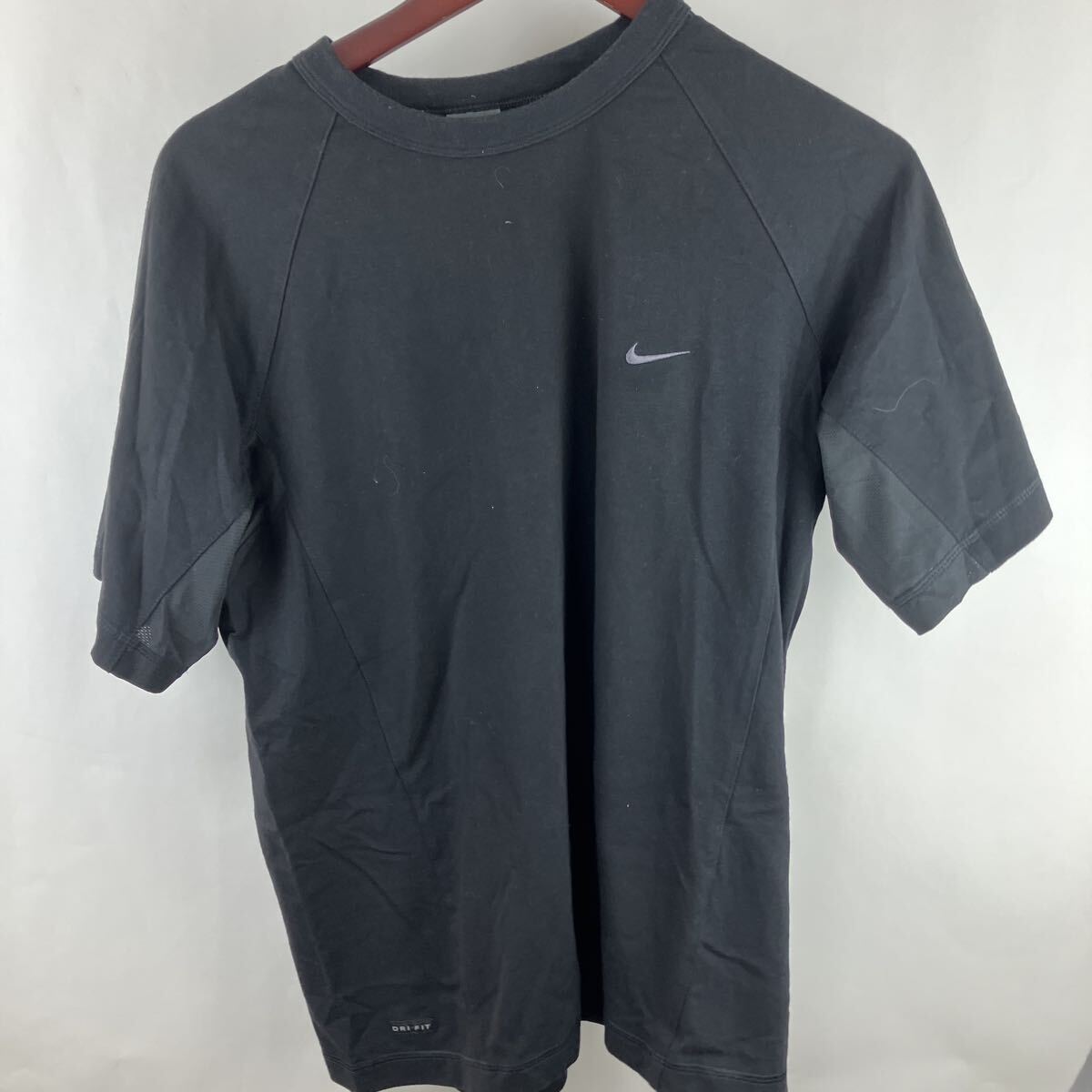NIKE ナイキ Tシャツ 半袖Tシャツ ブラック 半袖 黒 半袖カットソー Mサイズ メンズ 男性向け スポーツ サッカー拍卖