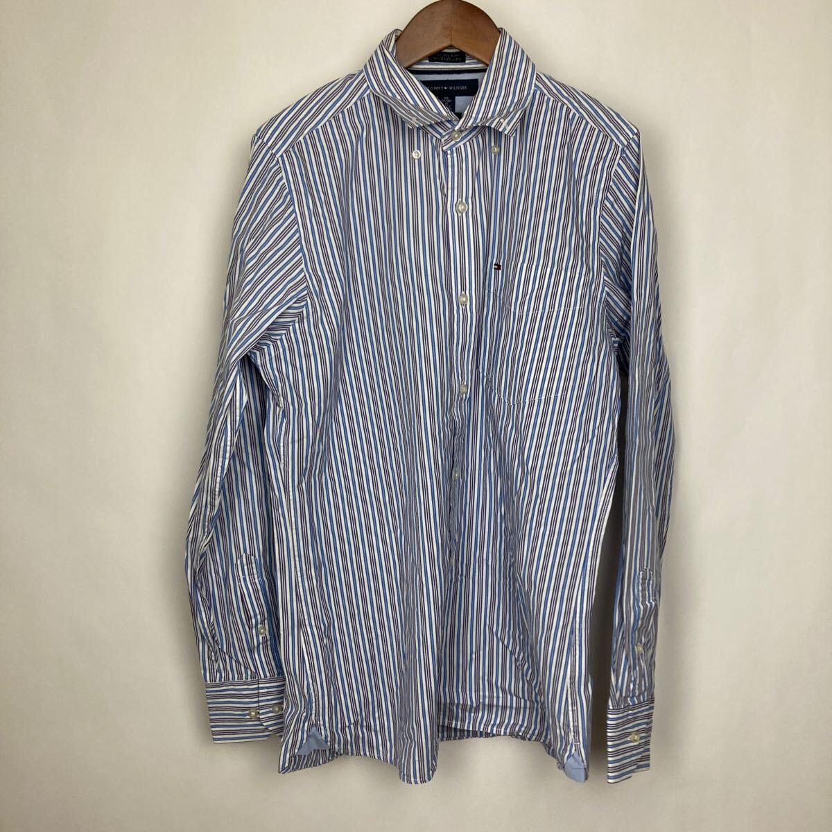 TOMMY HILFIGER トミーヒルフィガー ブルー ストライプ ホワイト ボタンダウンシャツ 長袖 長袖シャツ Dシャツ拍卖
