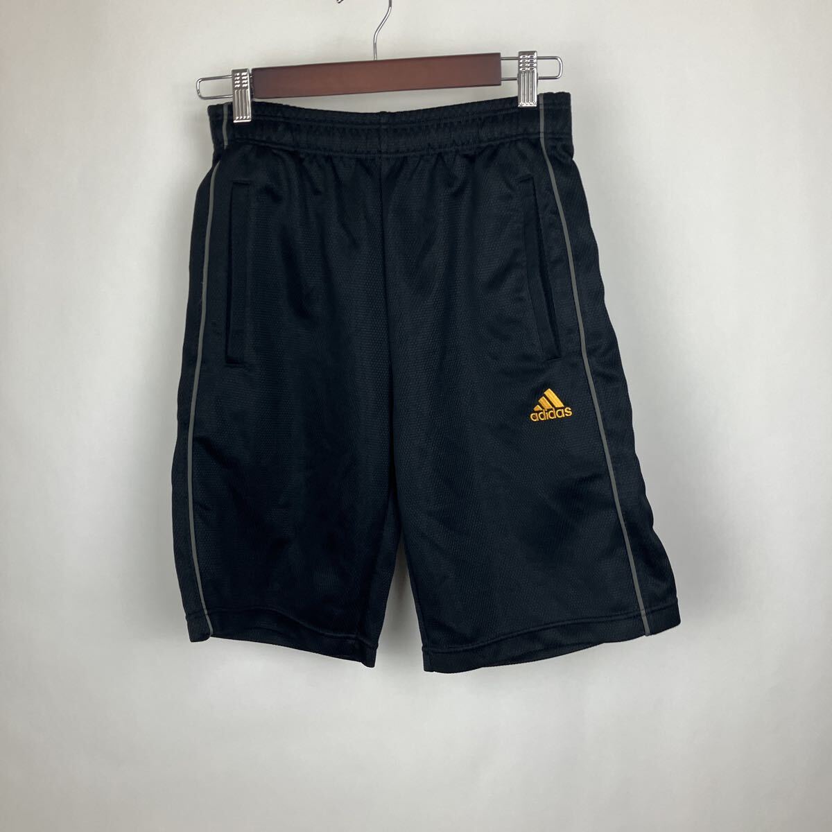 adidas アディダス ハーフパンツ ショートパンツ ブラック ジャージ Mサイズ パンツ メンズ 男性向け スポーツウェア拍卖