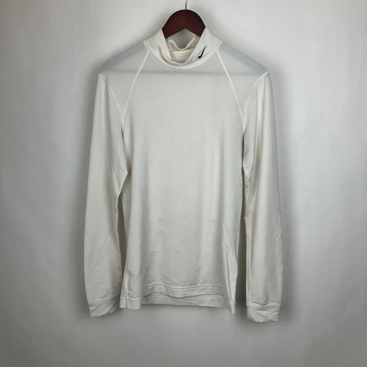 NIKE ナイキ ゴルフウェア 白 ハイネック Lサイズ レディース 女性用 インナーシャツ ゴルフ 長袖ハイネックシャツ拍卖