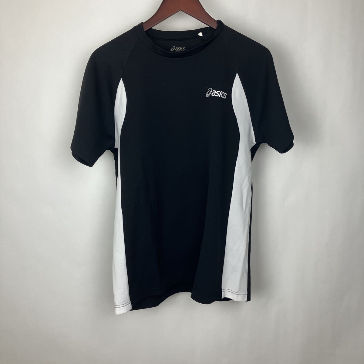 アシックス 半袖Tシャツ Tシャツ ブラック 速乾生地 黒 スポーツウェア ランニングシャツ 半袖 ワンポイント 拍卖
