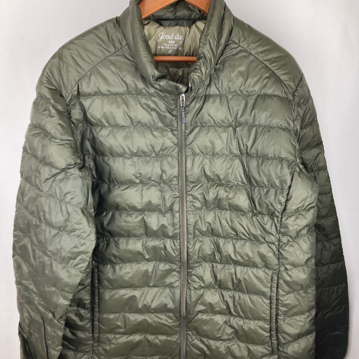 ユニクロ UNIQLO ウルトラライトダウンジャケット アウター ウルトラライトダウン ダウンジャケット 軽量 防寒 M カーキ ライトダウン 拍卖