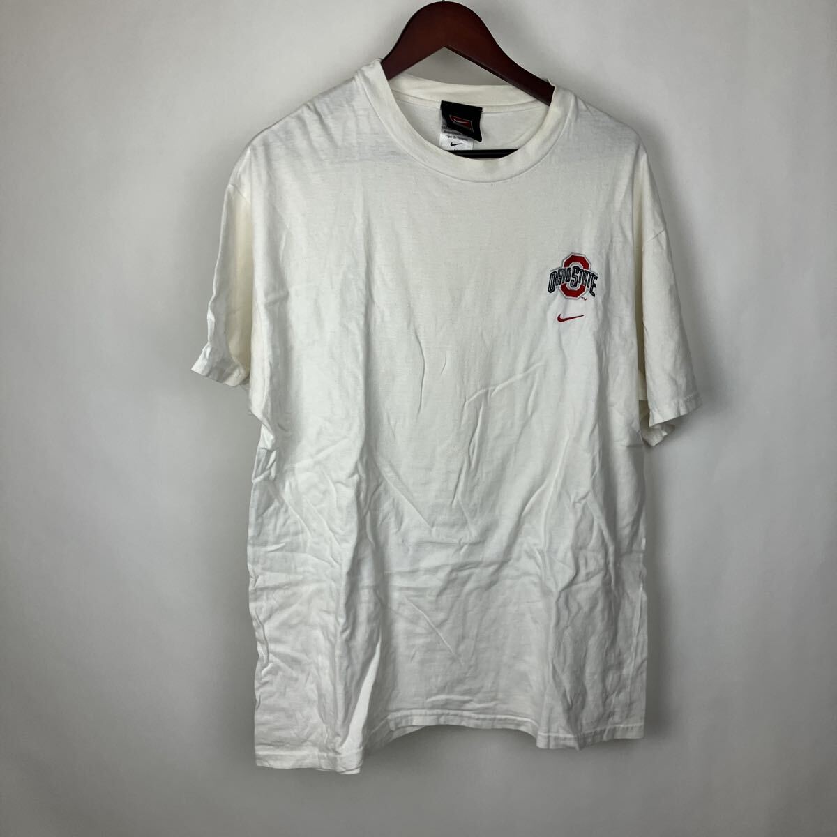 NIKE ナイキ Tシャツ 半袖 半袖Tシャツ 白 ホワイト系 Mサイズ 男性向け メンズ トップス 刺繍 ロゴ ワンポイント拍卖